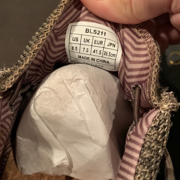 Loafer - Picture 5 of 6